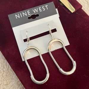Nine West Flexi Chain Oval drop hoop earrings